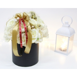 ŚWIĄTECZNY bukiet FlowerBox XL KREM ZŁOTO + bombki i anielski włos