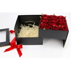 Bukiet na WALENTYNKI w OTWIERANYM pudełku LUX FlowerBox 12x RÓŻ