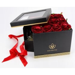 Bukiet na WALENTYNKI w OTWIERANYM pudełku LUX FlowerBox 12x RÓŻ