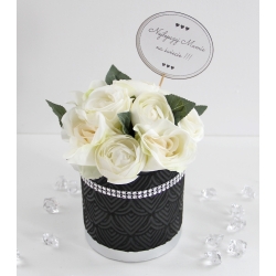 BUKIET Flower Box czarno srebrny RÓŻE i PEŁNIKI - nr 40