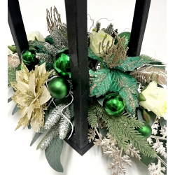 WIĄZANKA Stroik BOŻONARODZENIOWY w czarnym LAMPIONIE z zieloną poinsecją