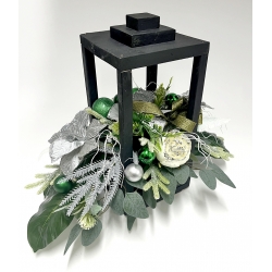 WIĄZANKA Stroik BOŻONARODZENIOWY w czarnym LAMPIONIE ze srebrną poinsecją