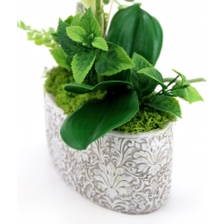 Kompozycja BIAŁY SZTUCZNY GUMOWY STORCZYK w betonowej osłonce z chrobotkiem ST-13