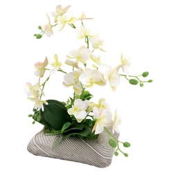 Kompozycja BIAŁY SZTUCZNY GUMOWY STORCZYK w betonowej osłonce z chrobotkiem