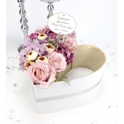 Bukiet w DZIELONYM SERCU na prezent Fiolet kwiaty