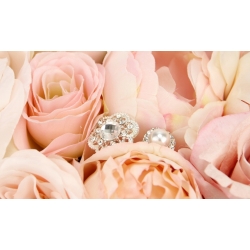 Bukiet w DZIELONYM SERCU na prezent RÓŻOWE kwiaty